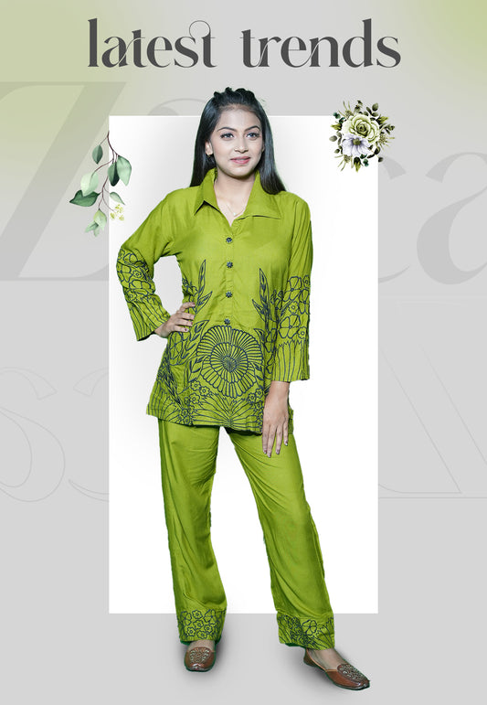 VAMIKA COLLARED HEAVY RAYON READYMADE WESTERN CORD SET
